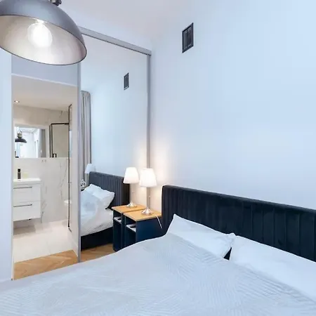 Nowy Swiat 47 Center By Solarento Daire Varşova
